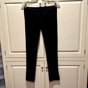BEBE BLACK LIGHTWEIGHT LEGGINGS WITH TUXEDO STRIPE ALONG THE SIDES